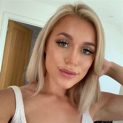 Alongside the categories we also have a series of the finest up and coming British Hotties ranging from Elle Brooke, Bonnie Locket, YouTube’s simp girl Lauren Alexis, Emily Black, love island’s lesbian princess Megan Barton Hanson and of course the internet’s favourite simp Belle Delphine plus many more!